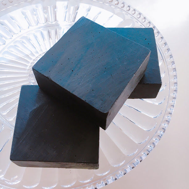 ブラックペイント